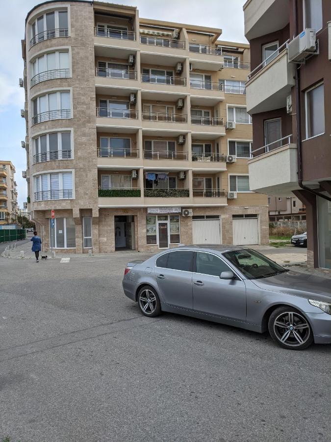 Aquamarine Apartment Pomorie Ngoại thất bức ảnh
